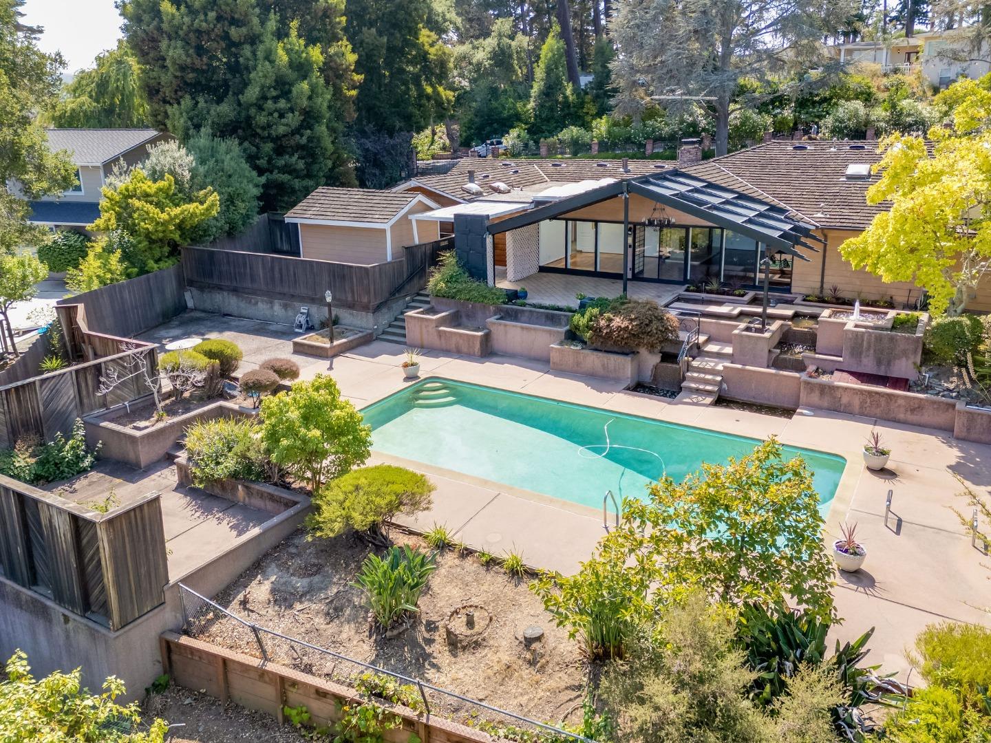 Front Image Thumbnail for ML82022122