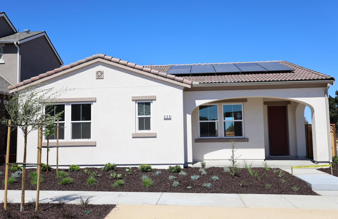 Front Image Thumbnail for ML82022145