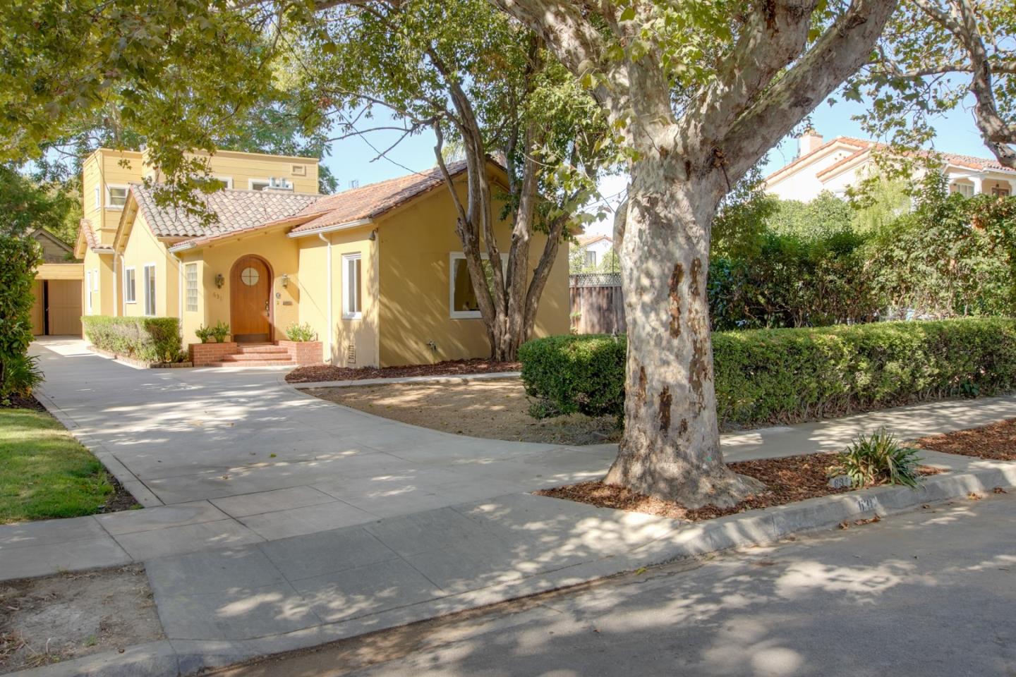 Front Image Thumbnail for ML82022190