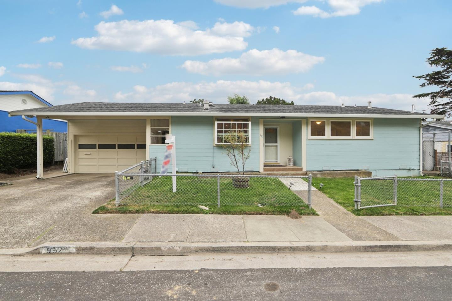 Front Image Thumbnail for ML82022198