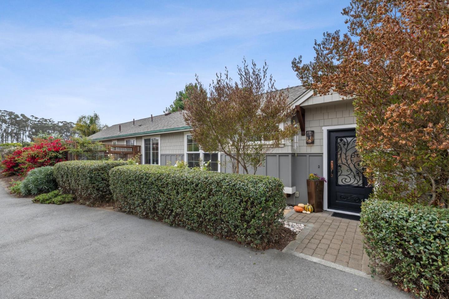 Front Image Thumbnail for ML82022229