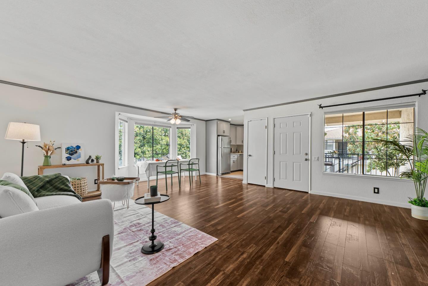 Front Image Thumbnail for ML82022244