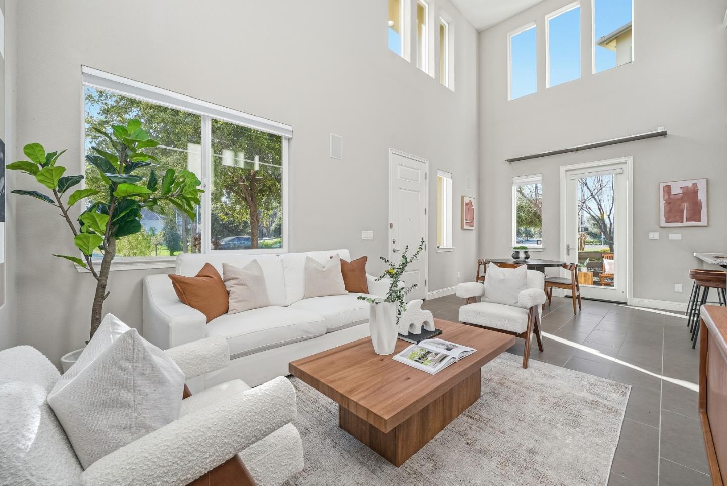 Front Image Thumbnail for ML82022265