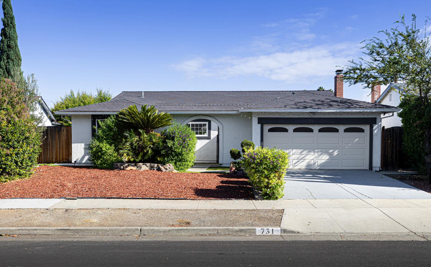 Front Image Thumbnail for ML82022333