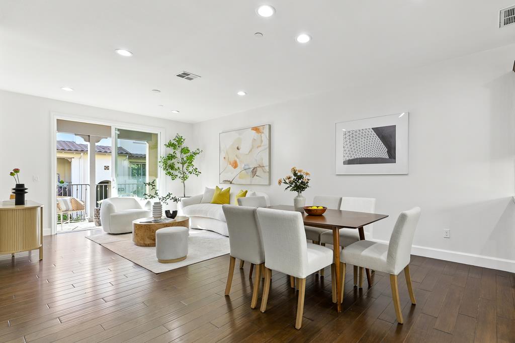 Front Image Thumbnail for ML82022369