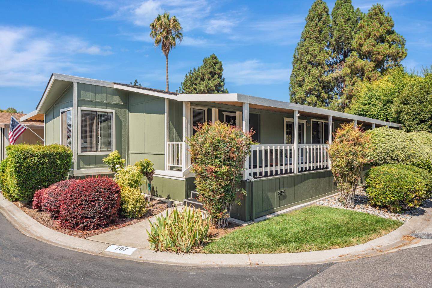 Front Image Thumbnail for ML82022449