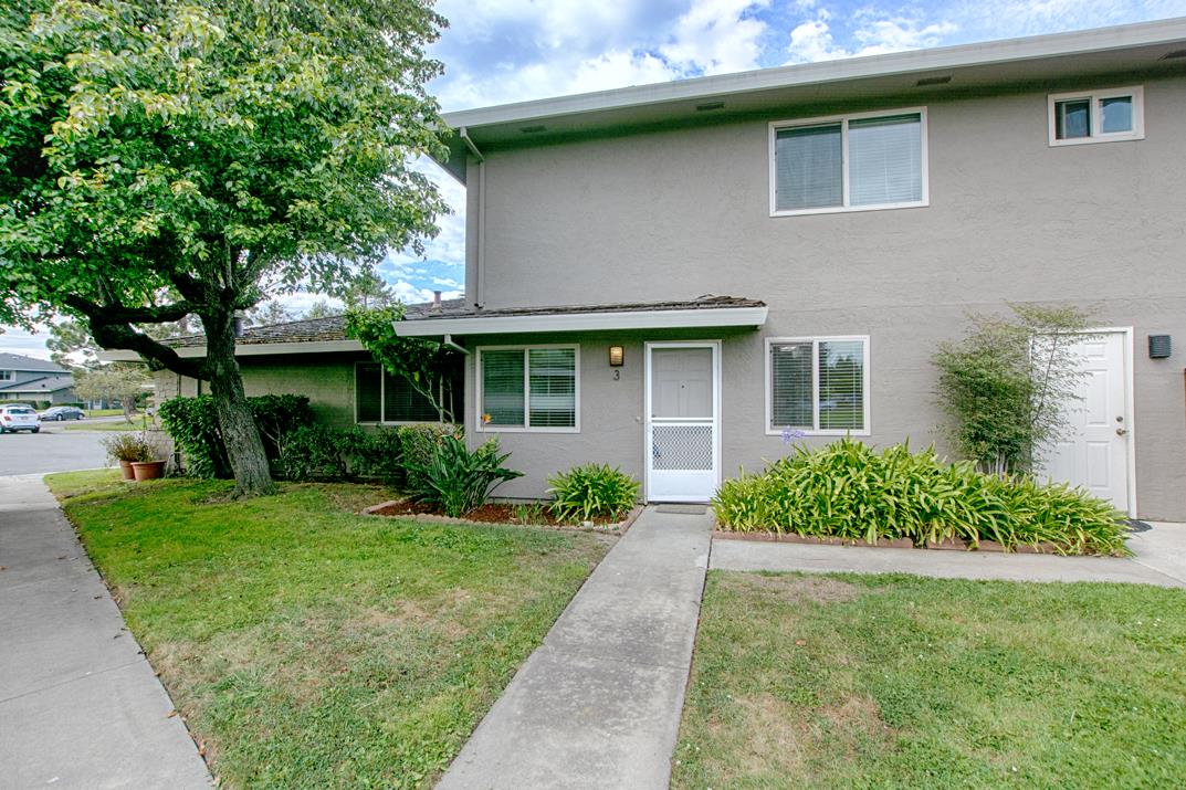 Front Image Thumbnail for ML82022475