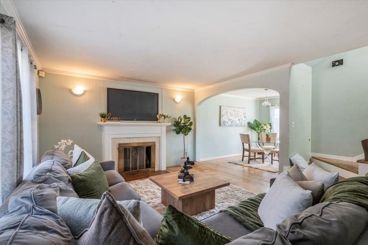 Front Image Thumbnail for ML82022519