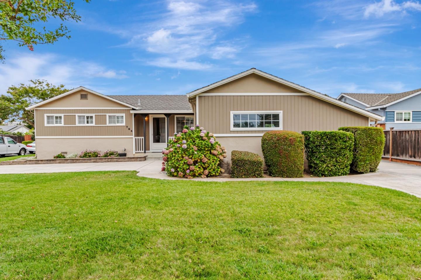 Front Image Thumbnail for ML82022572