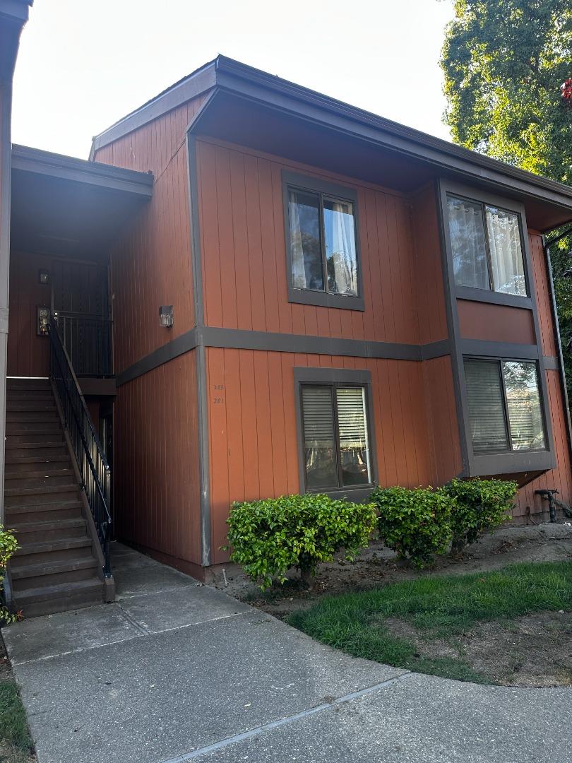 Front Image Thumbnail for ML82022607