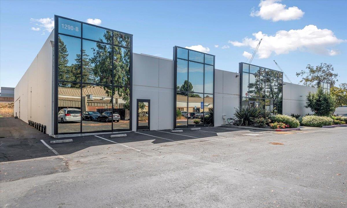 Front Image Thumbnail for ML82022613