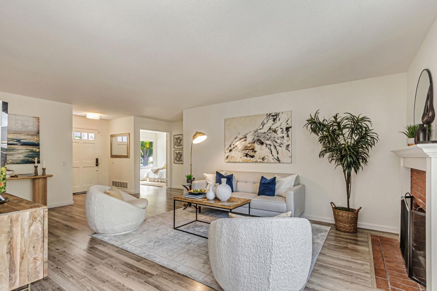 Front Image Thumbnail for ML82022662