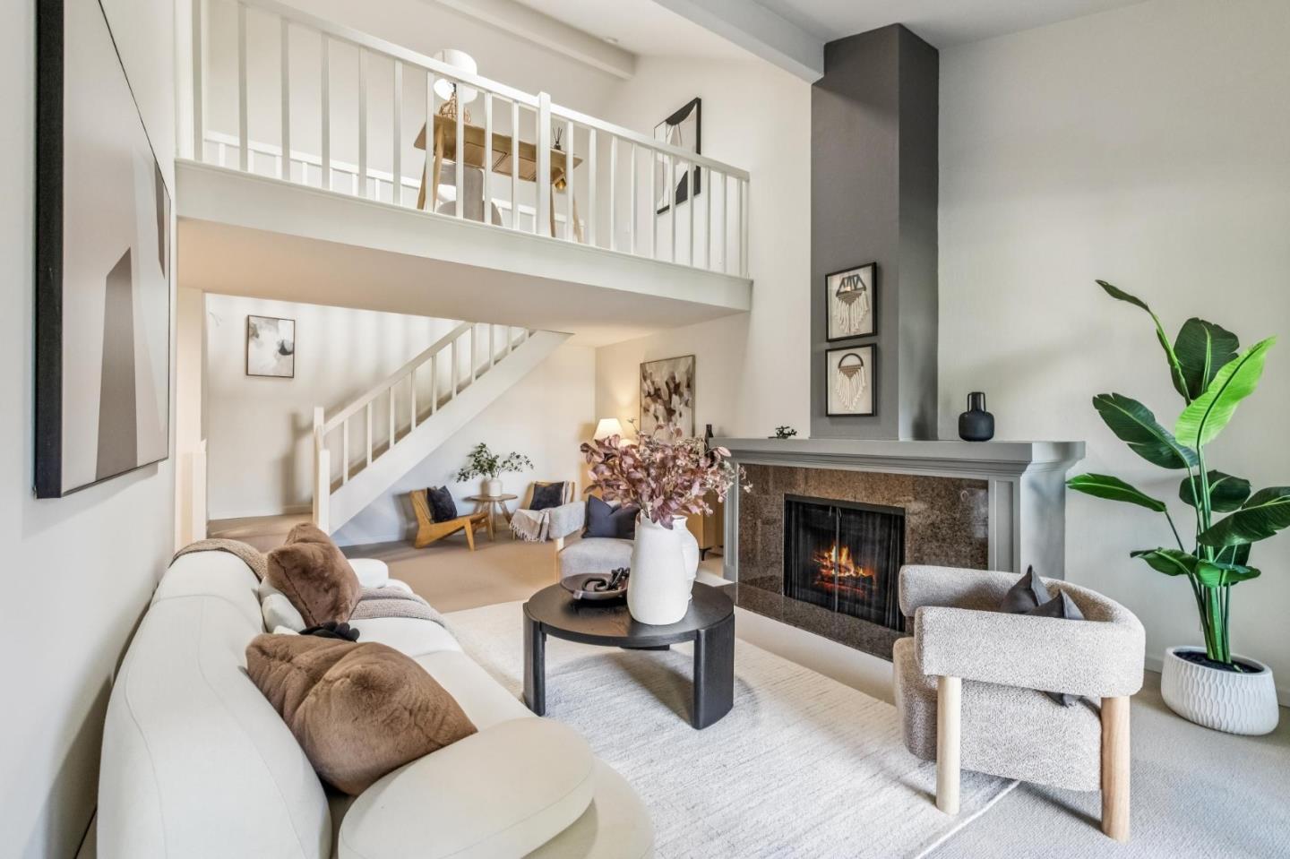 Front Image Thumbnail for ML82022681