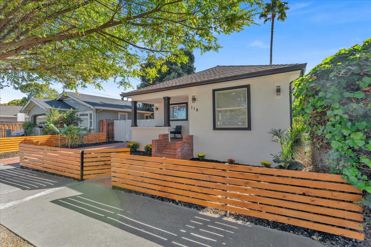 Front Image Thumbnail for ML82022712