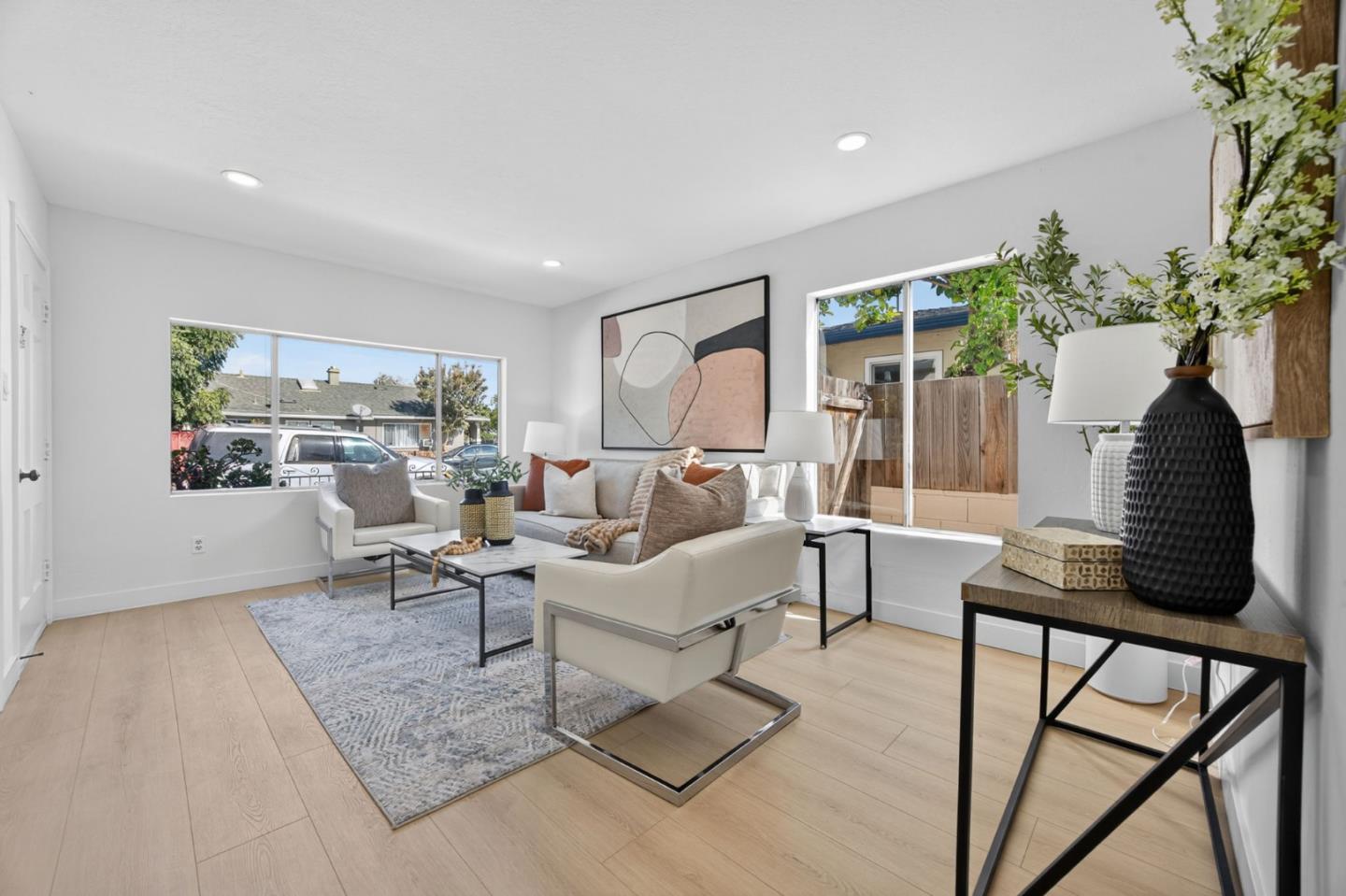 Front Image Thumbnail for ML82022730