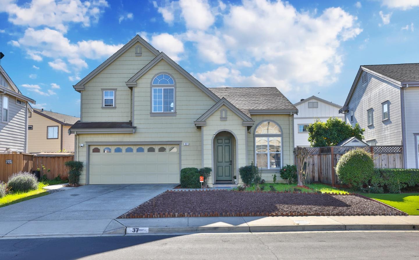 Front Image Thumbnail for ML82022796