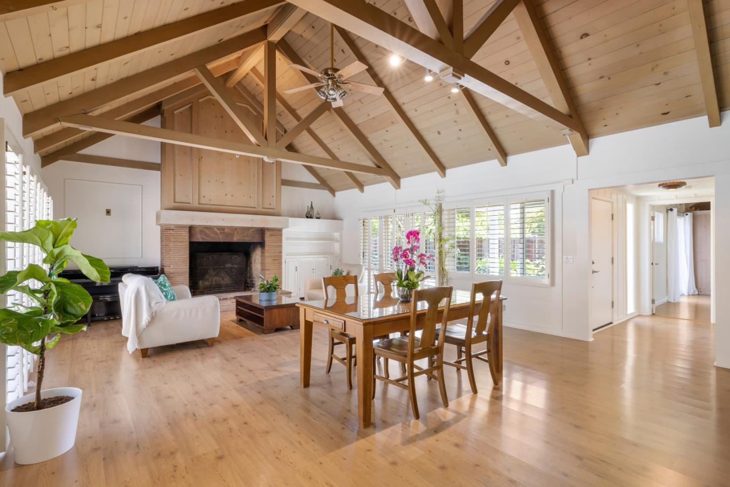 Front Image Thumbnail for ML82022797