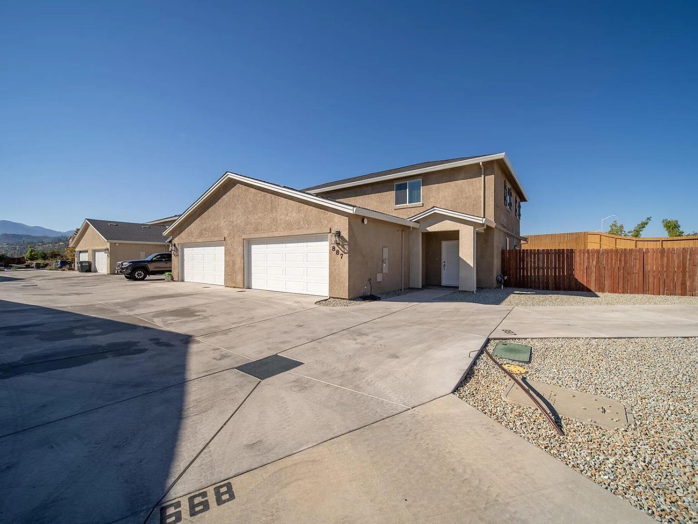 Front Image Thumbnail for ML82022847