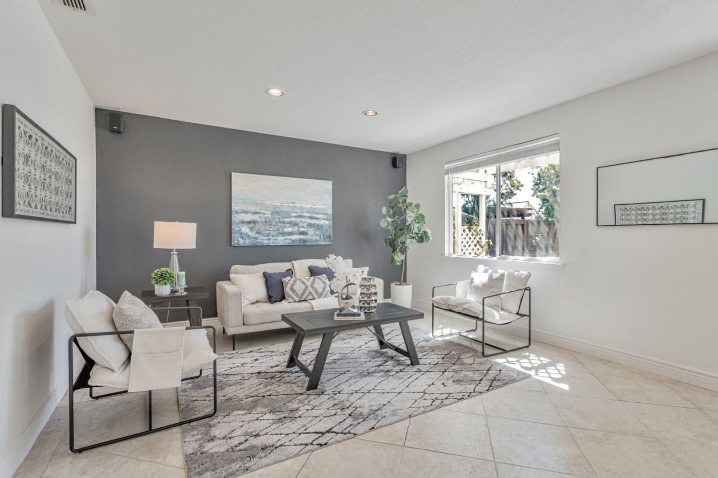 Front Image Thumbnail for ML82022886