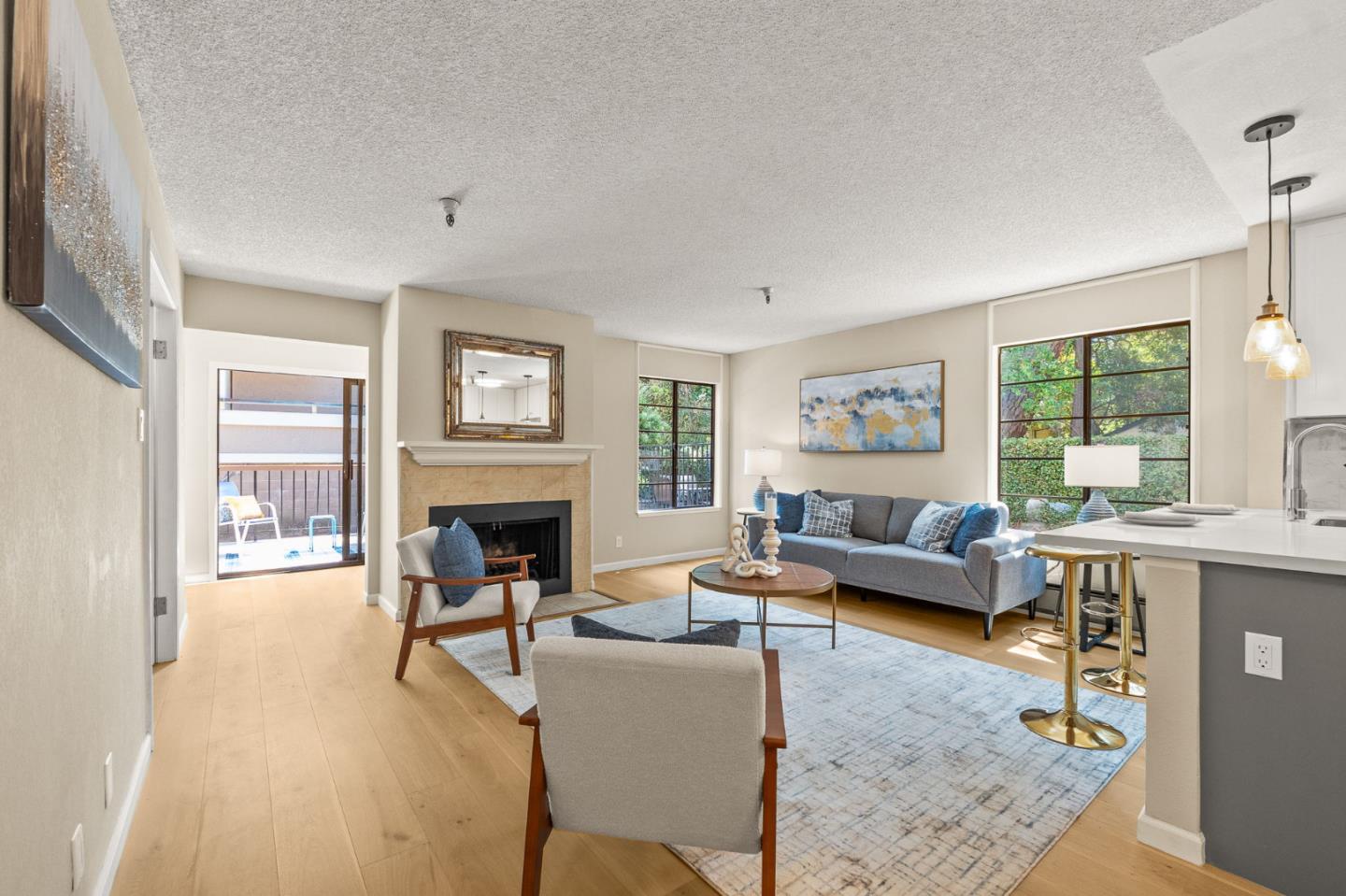 Front Image Thumbnail for ML82022925