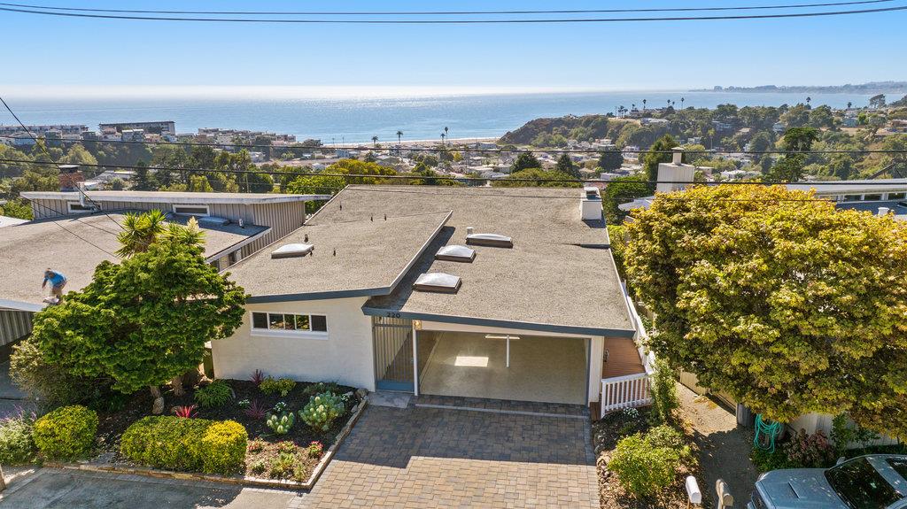 Front Image Thumbnail for ML82022961