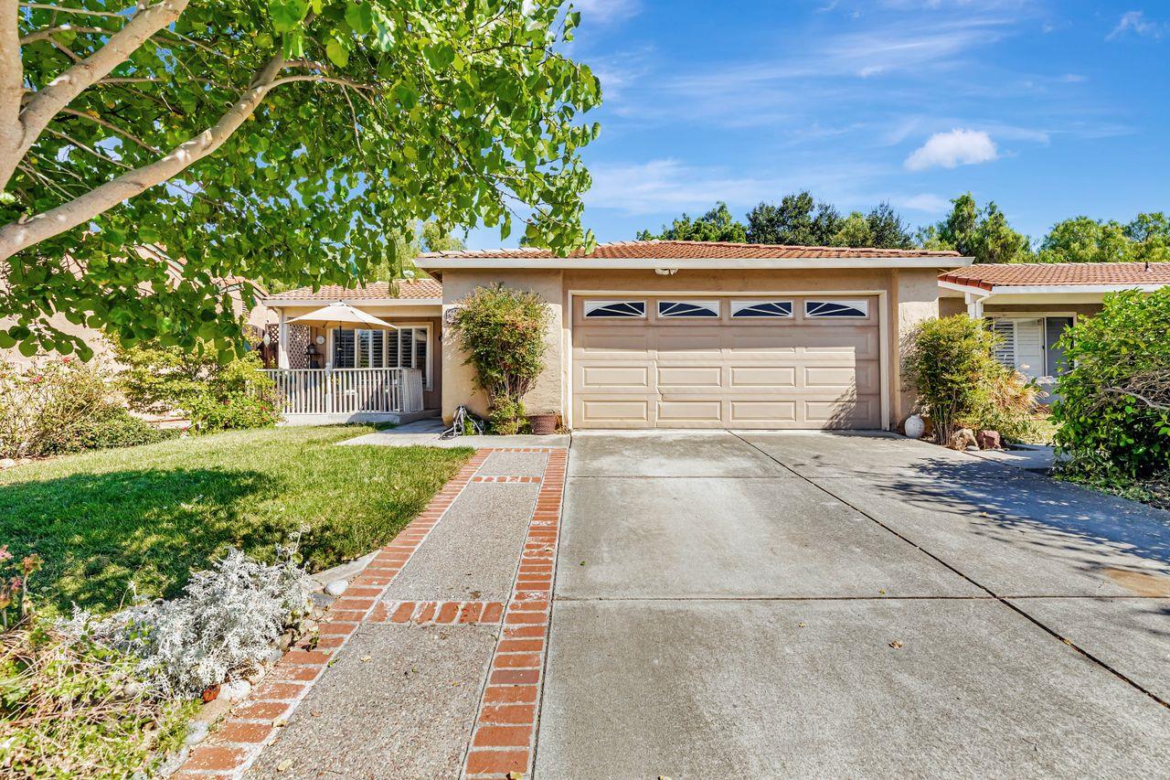 Front Image Thumbnail for ML82023035