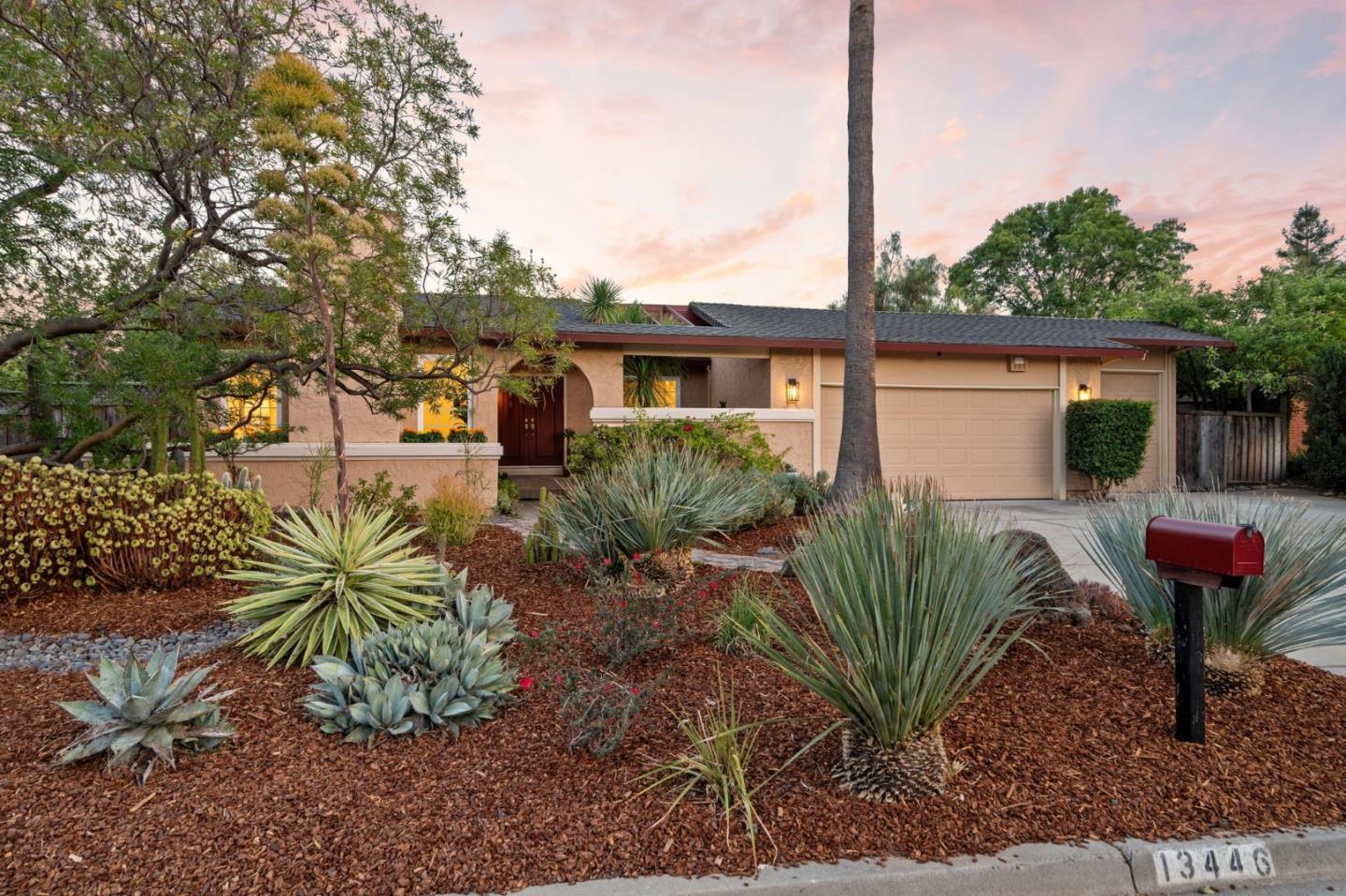 Front Image Thumbnail for ML82023057