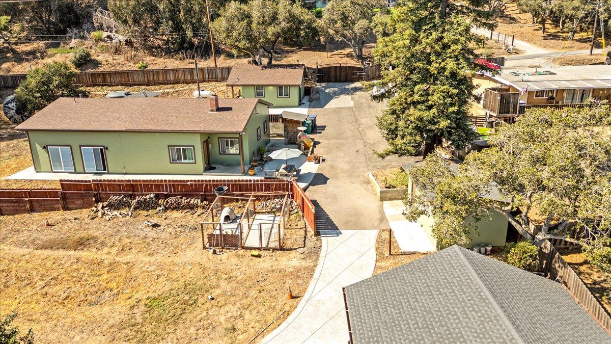 Front Image Thumbnail for ML82023076