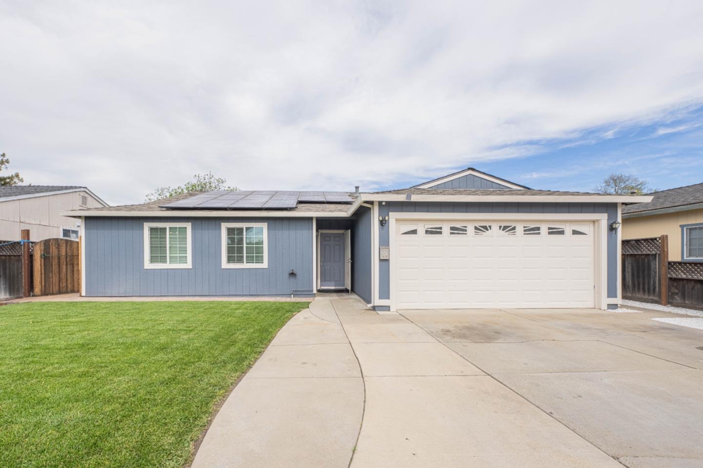 Front Image Thumbnail for ML82023078