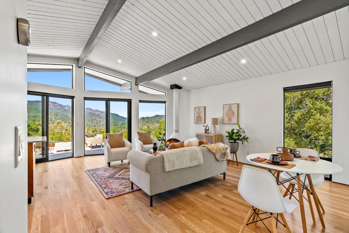 Front Image Thumbnail for ML82023082