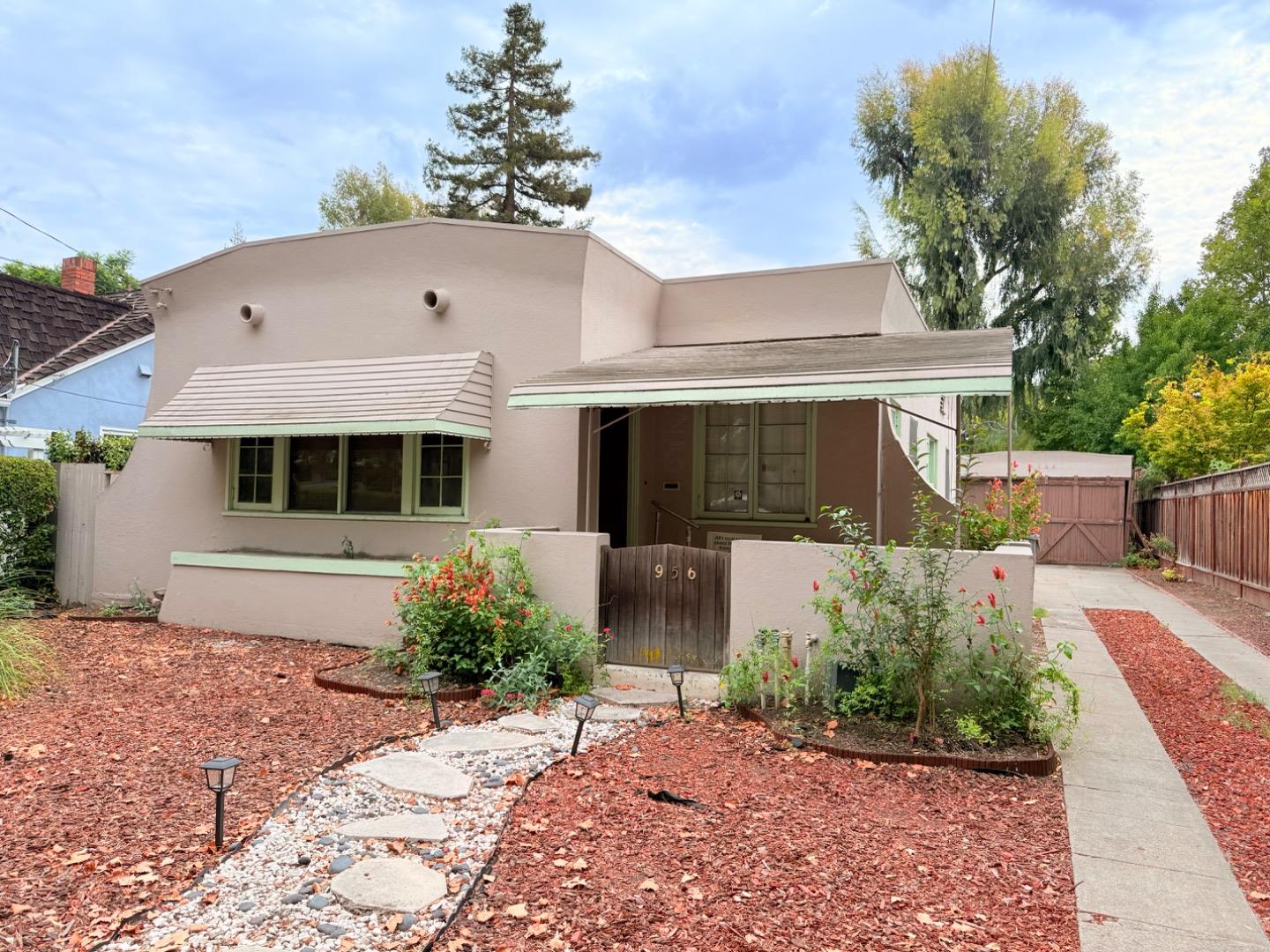 Front Image Thumbnail for ML82023105