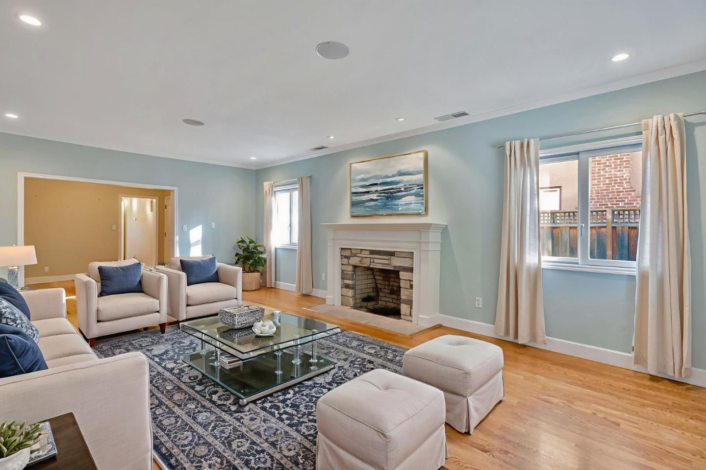 Front Image Thumbnail for ML82023113