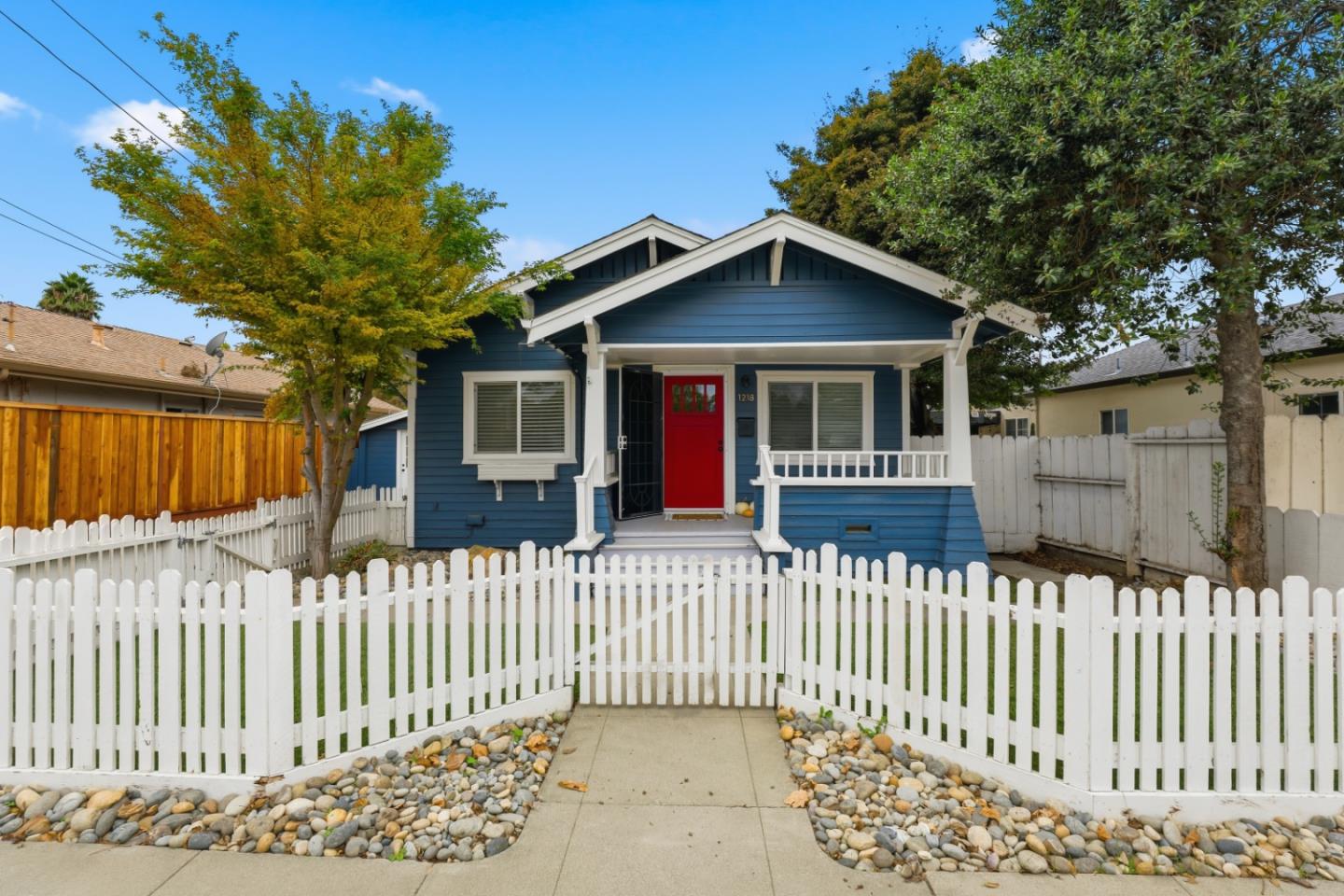 Front Image Thumbnail for ML82023140