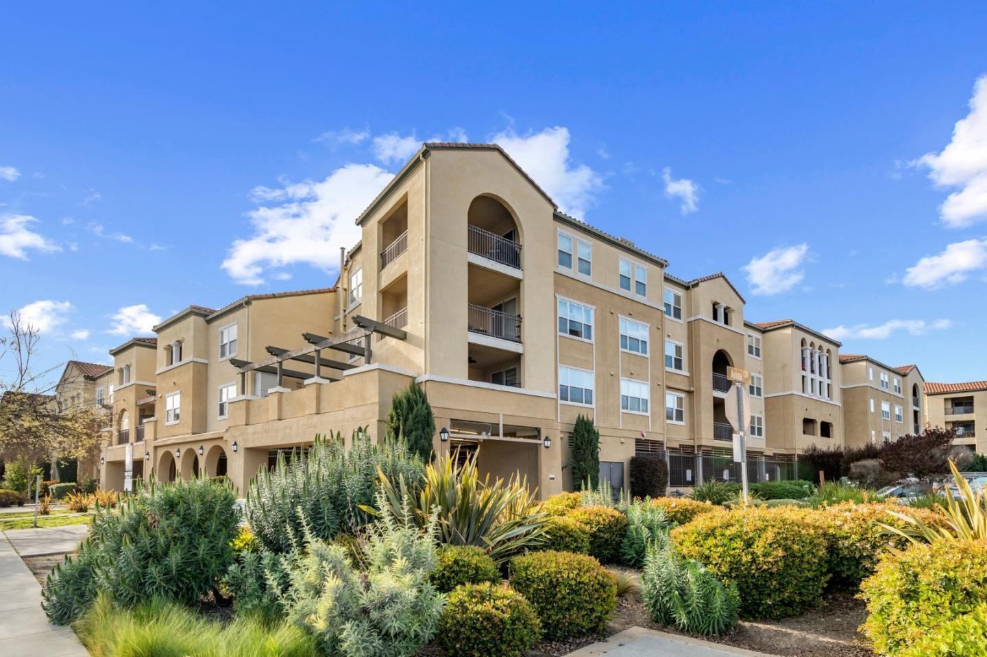 Front Image Thumbnail for ML82023174