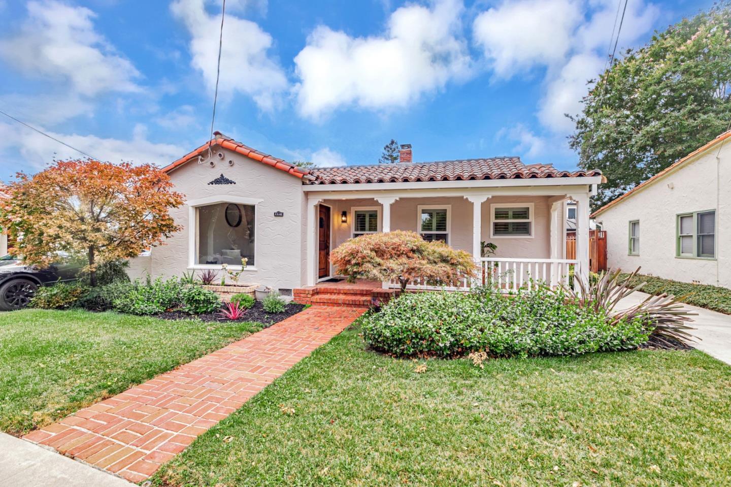 Front Image Thumbnail for ML82023227