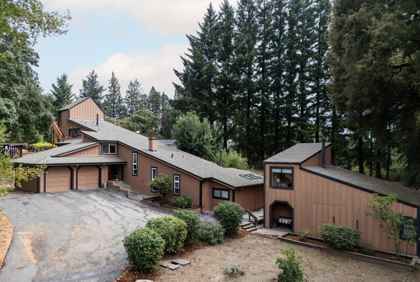 Front Image Thumbnail for ML82023300