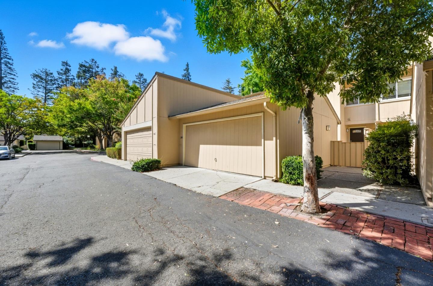 Front Image Thumbnail for ML82023340