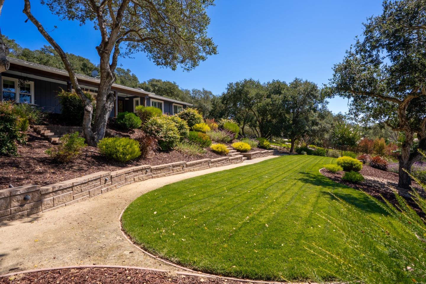 Front Image Thumbnail for ML82023369