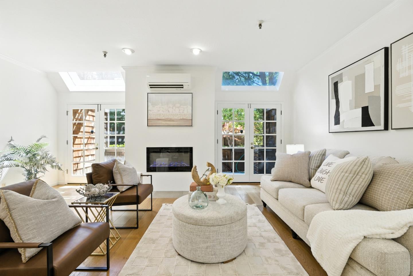 Front Image Thumbnail for ML82023374