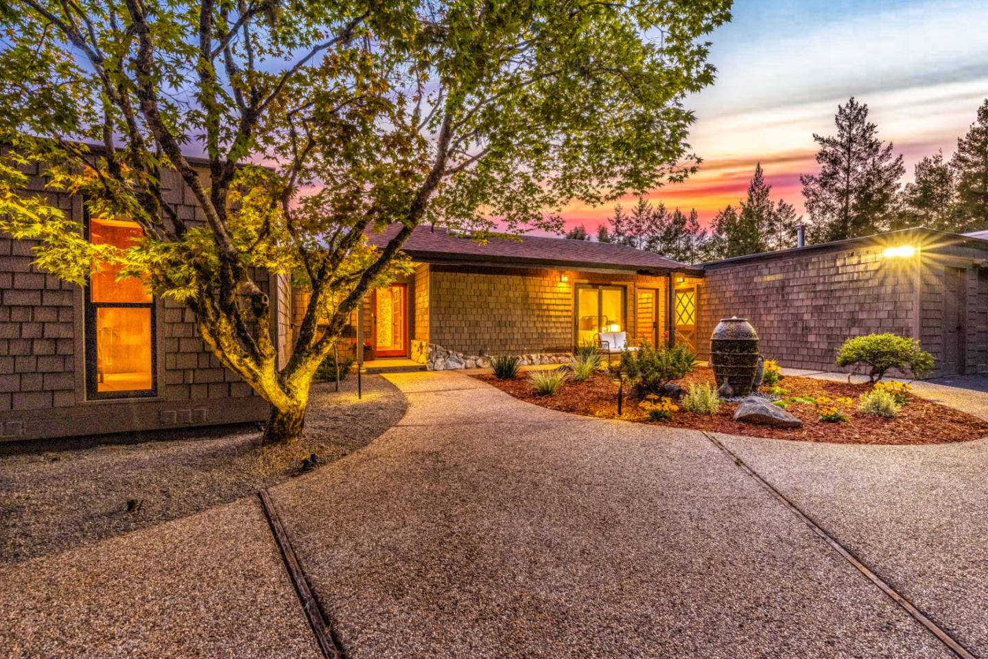 Front Image Thumbnail for ML82023399