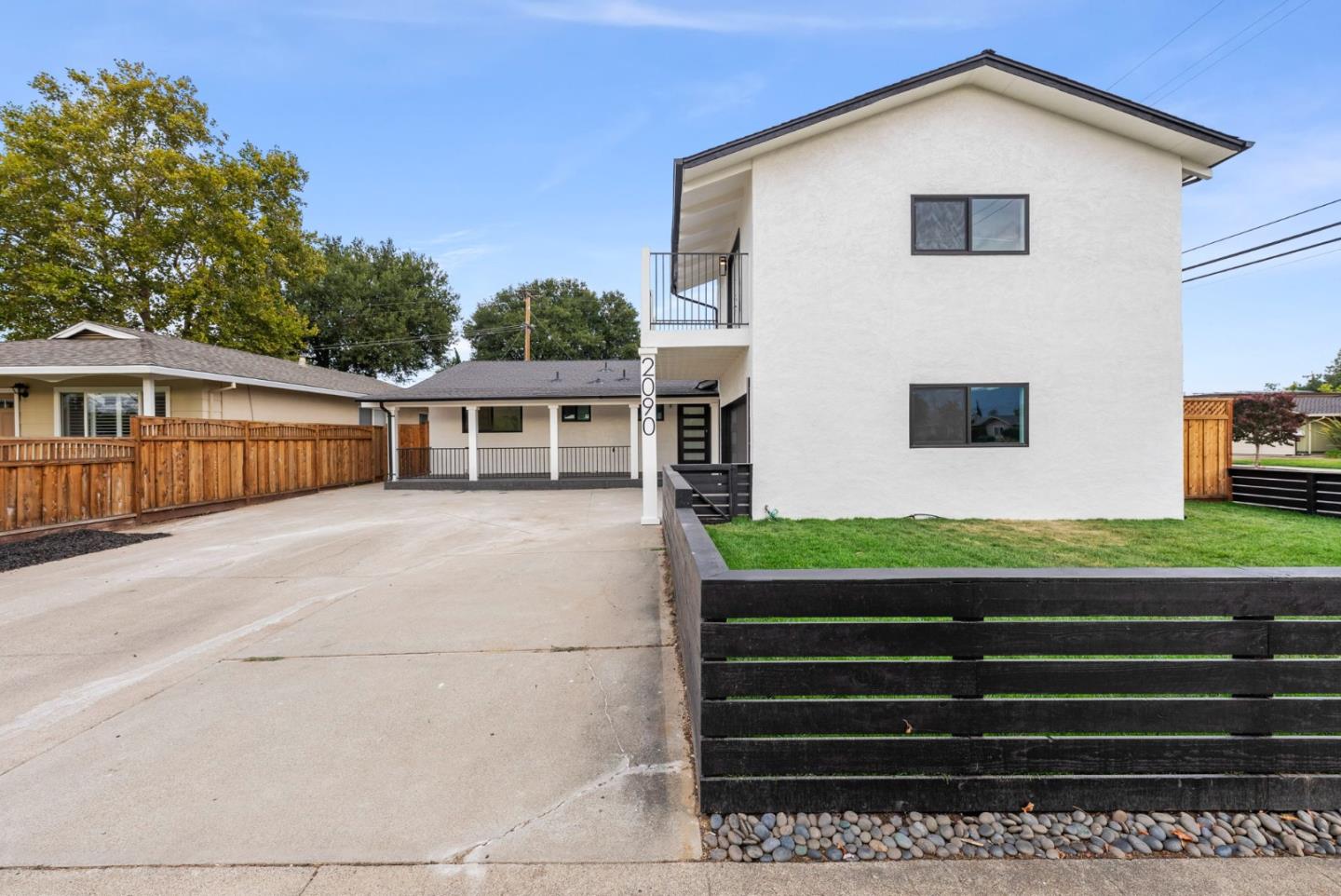 Front Image Thumbnail for ML82023513