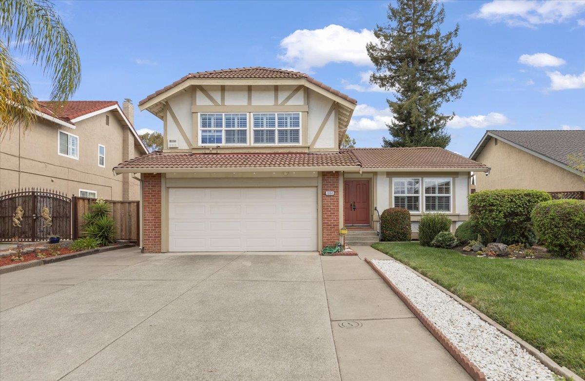 Front Image Thumbnail for ML82023527