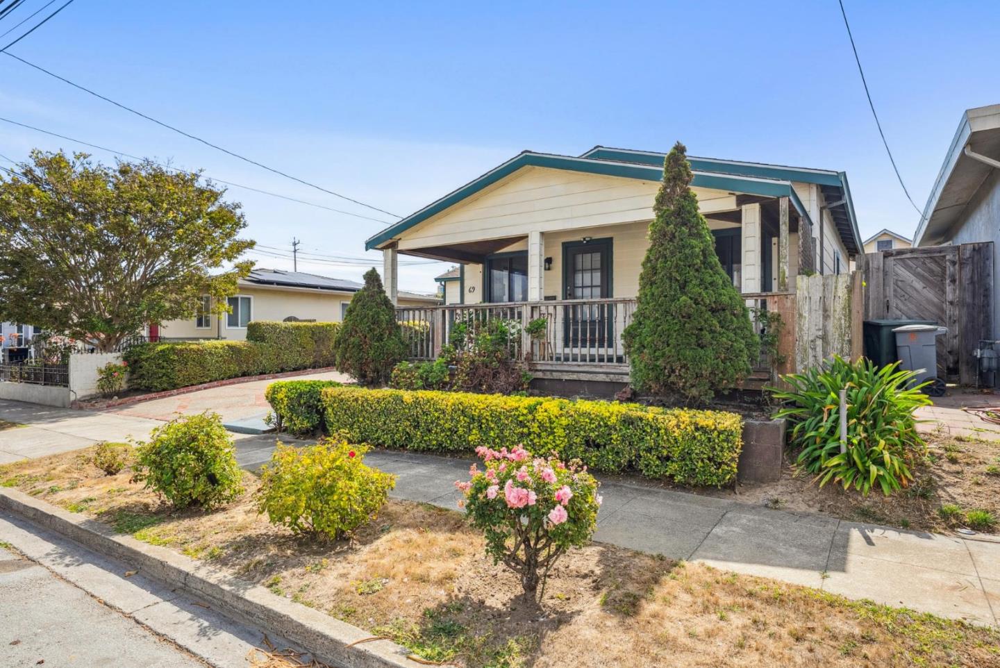 Front Image Thumbnail for ML82023554