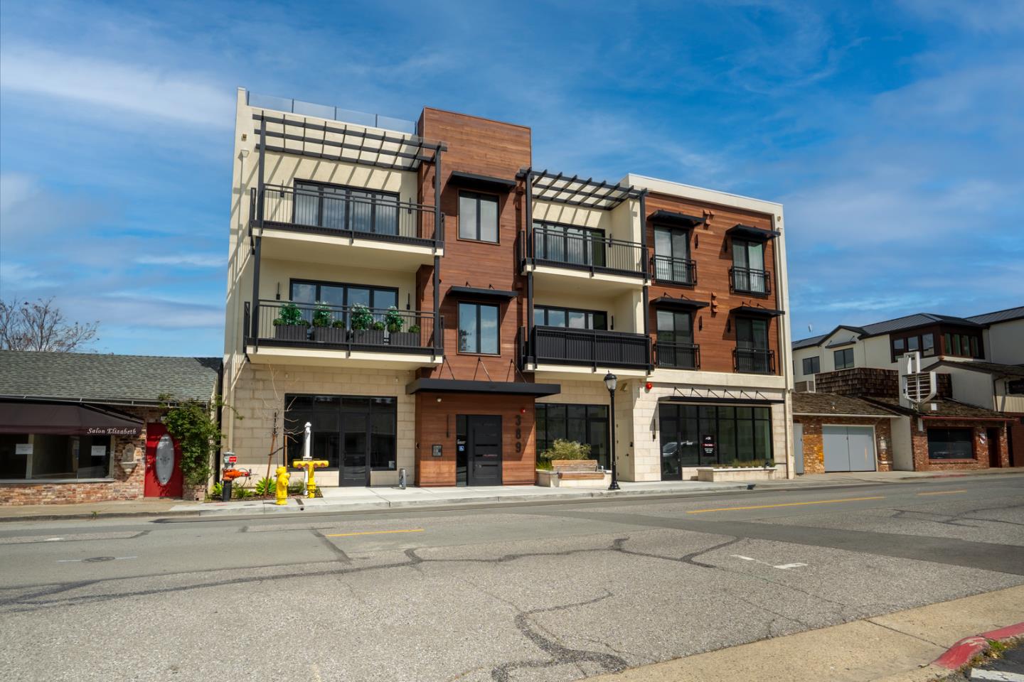 Front Image Thumbnail for ML82023560