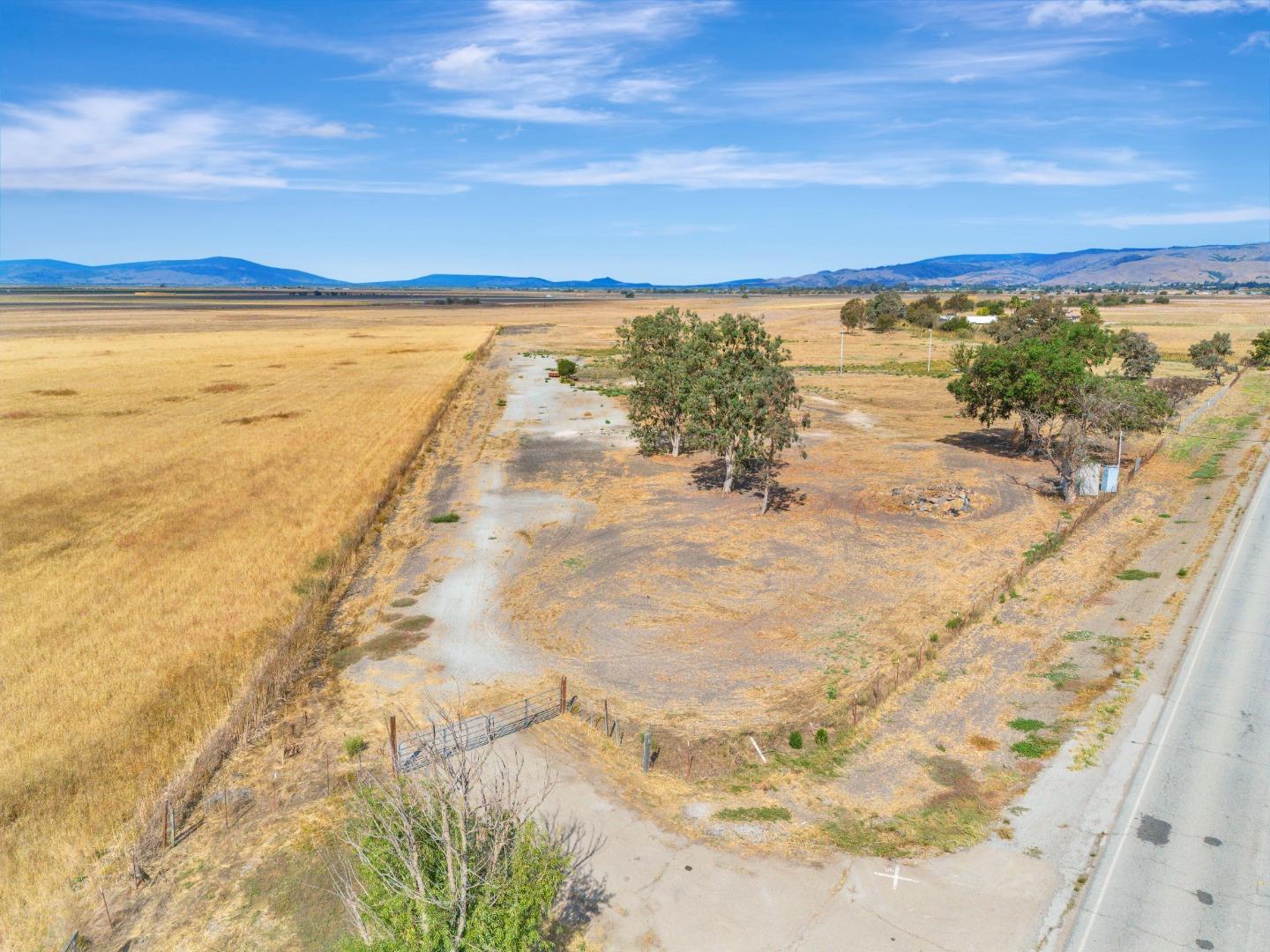 Front Image Thumbnail for ML82023580