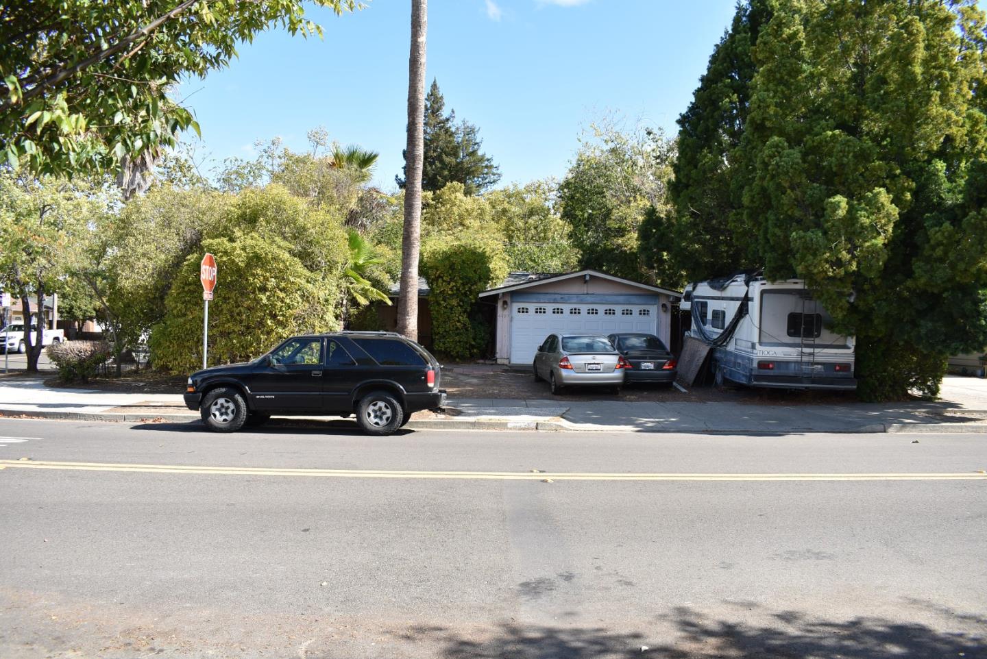 Front Image Thumbnail for ML82023603