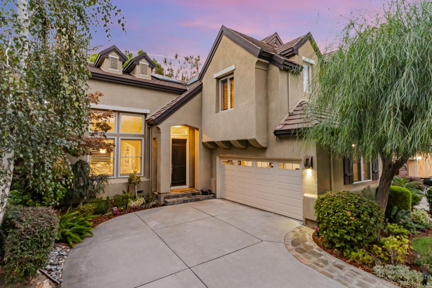 Front Image Thumbnail for ML82023604