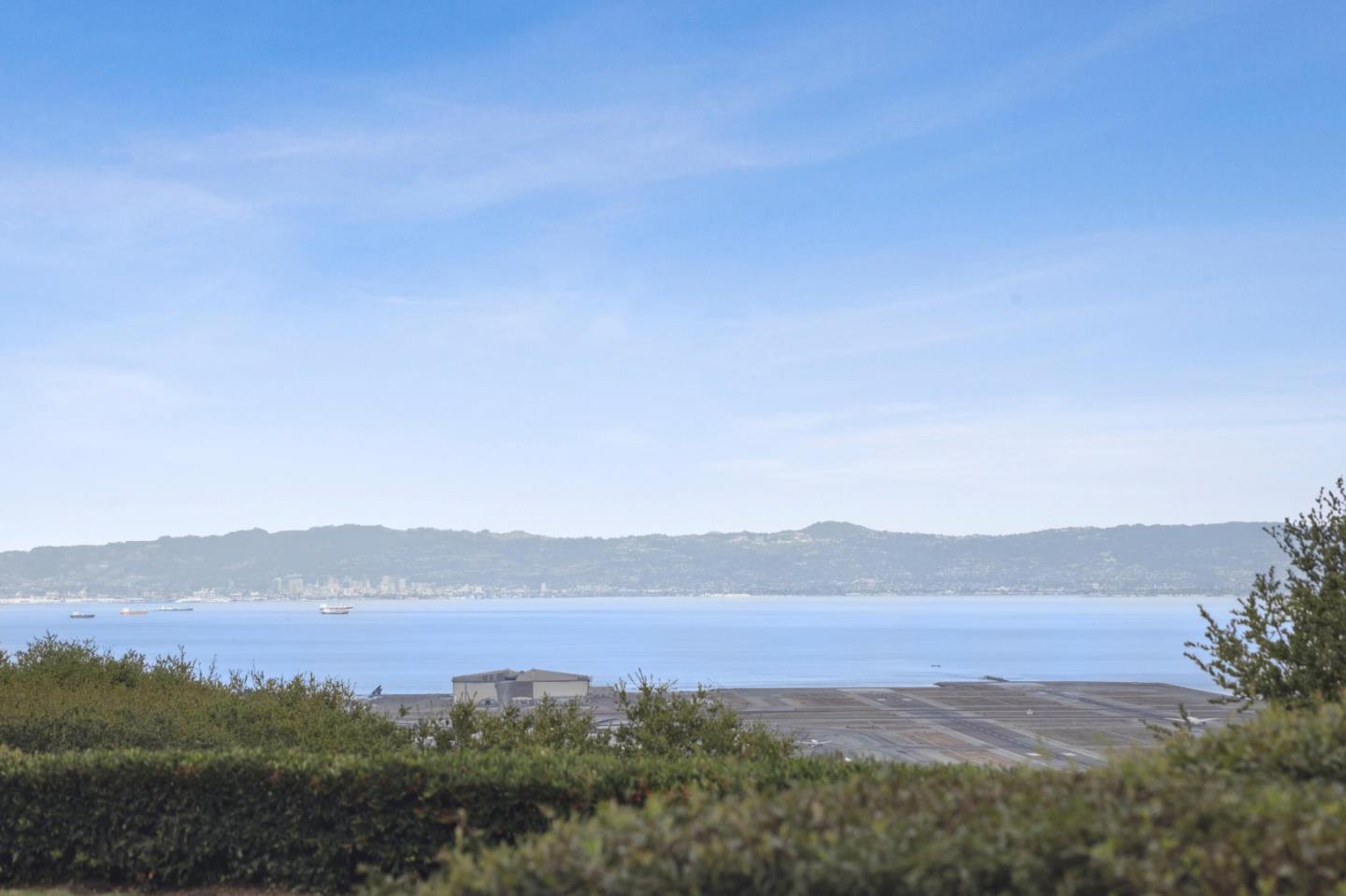 Front Image Thumbnail for ML82023634