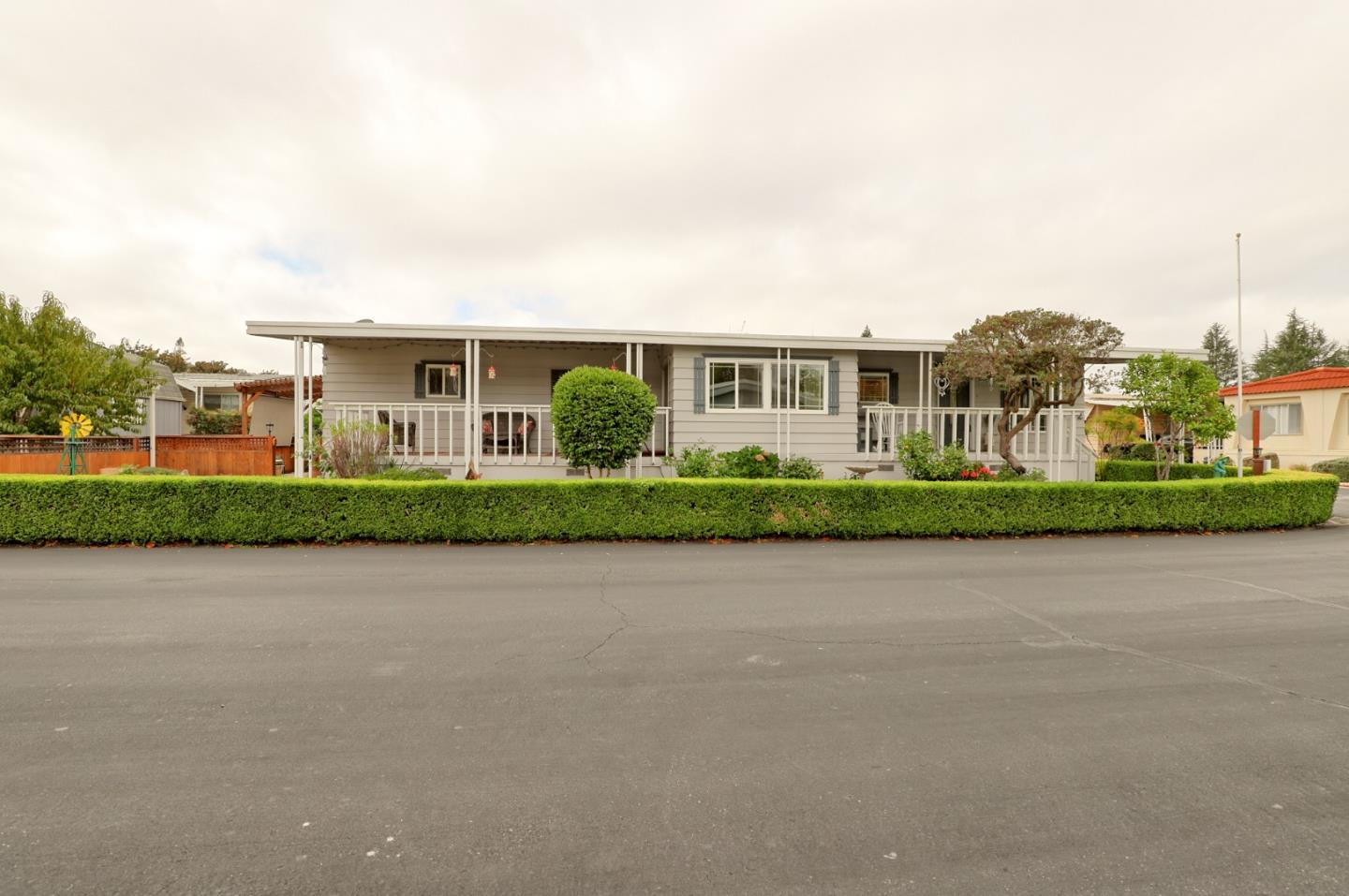 Front Image Thumbnail for ML82023659