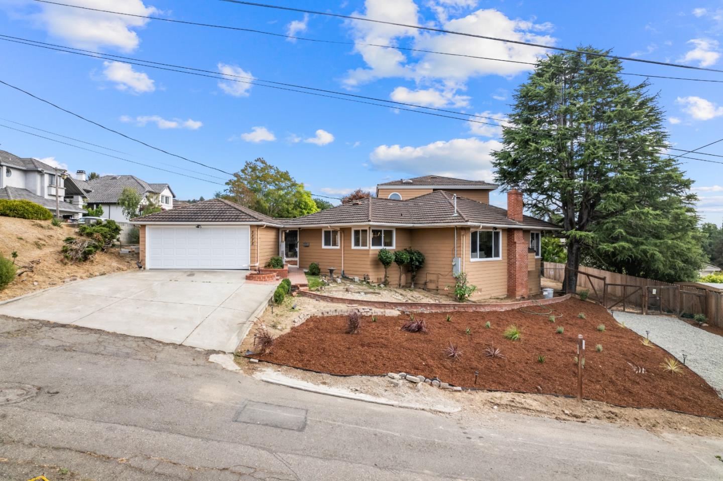 Front Image Thumbnail for ML82023686